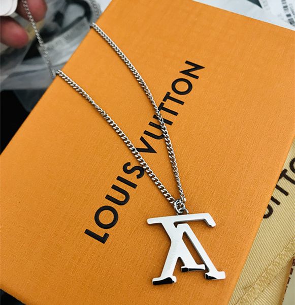 Men women brand de igner l v pendant necklace luxury 18k gold plated necklace loui chain necklace jewelry couple gift, Silver
Men women brand de igner l v pendant necklace luxury 18k gold plated necklace loui chain necklace jewelry couple gift, Silver