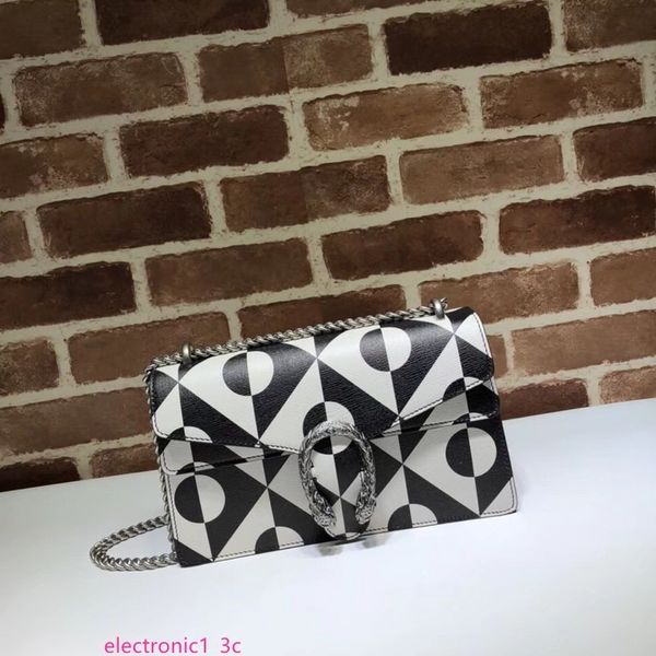 2020 brand design letter embossing mosaic pattern shoulder chain bag women genuine leather 400249 crossbody bag
2020 brand design letter embossing mosaic pattern shoulder chain bag women genuine leather 400249 crossbody bag