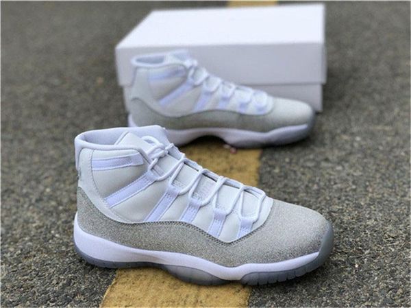 new release air authentic 11 wmns white grey reflective ar0715-100 11s retro men women basketball shoes sports sneakers size 36-43, White;red
new release air authentic 11 wmns white grey reflective ar0715-100 11s retro men women basketball shoes sports sneakers size 36-43, White;red