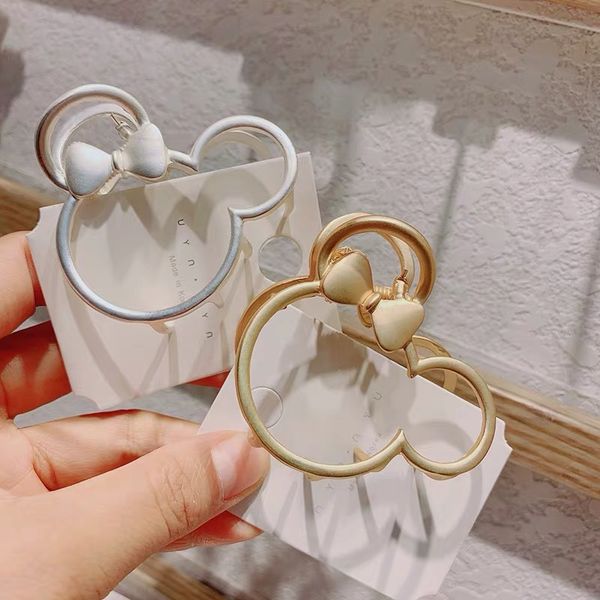 large/mini size 2020 women geometric hair claw clamps party hair crab clip fashion accessories hairpin for girls, Slivery;white
large/mini size 2020 women geometric hair claw clamps party hair crab clip fashion accessories hairpin for girls, Slivery;white