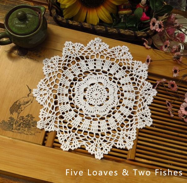 new cotton crochet doily flowers woven decorative pad doilies round tablecloth mat placemats cover cloth home decor
new cotton crochet doily flowers woven decorative pad doilies round tablecloth mat placemats cover cloth home decor