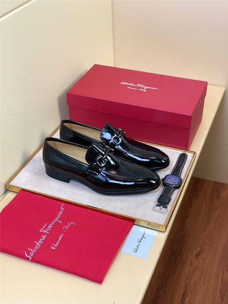 2019 бизнес мужчины платье обувь элегантный лакированная кожа формальная обувь мужчины социальная обувь классический джентльмен кожаные туфл, Black
2019 бизнес мужчины платье обувь элегантный лакированная кожа формальная обувь мужчины социальная обувь классический джентльмен кожаные туфл, Black