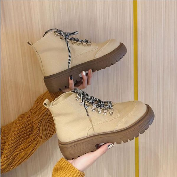 2019 autumn new casual boots for women versatile fashion muffin platform women flat boots breathable ankle size 35-40, Black
2019 autumn new casual boots for women versatile fashion muffin platform women flat boots breathable ankle size 35-40, Black