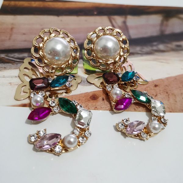 trendy popular baroque palace pearl earrings colorful crystal butterfly no.5 cc earrings runway big earrings c design, Silver
trendy popular baroque palace pearl earrings colorful crystal butterfly no.5 cc earrings runway big earrings c design, Silver