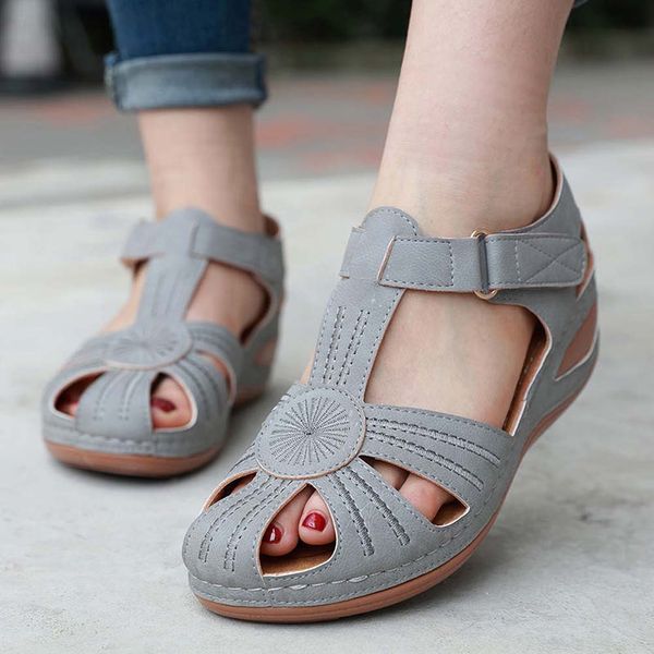 01089 slippers rubber slide sandal floral brocade men slipper gear bottoms flip flops women striped beach causal slipper with box size:35-45, Black
01089 slippers rubber slide sandal floral brocade men slipper gear bottoms flip flops women striped beach causal slipper with box size:35-45, Black