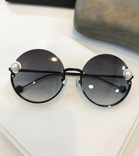 new fashion women sunglasses ch2183 men sunglasses simple and generous men sun glasses outdoor uv400 protection eyewear with case, White;black
new fashion women sunglasses ch2183 men sunglasses simple and generous men sun glasses outdoor uv400 protection eyewear with case, White;black