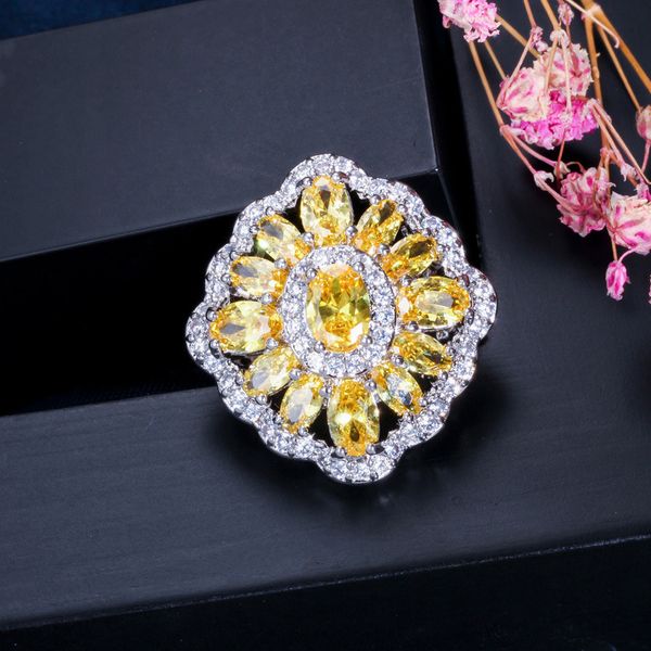 fashion yellow color ring hand ornament banquet match with crystal flash ring for women jewelry, Golden;silver
fashion yellow color ring hand ornament banquet match with crystal flash ring for women jewelry, Golden;silver