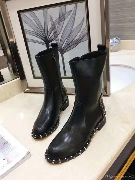 2018 новых европейских и американских леди rivet knight boots individual lady kraft плоским дном сапоги box, Black
2018 новых европейских и американских леди rivet knight boots individual lady kraft плоским дном сапоги box, Black