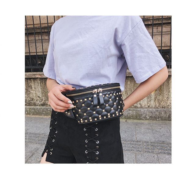 designer brand luxury explosive bags 2019 new designal waist bags fashion rivet chest mini single shoulder oblique crossing womens super hot
designer brand luxury explosive bags 2019 new designal waist bags fashion rivet chest mini single shoulder oblique crossing womens super hot