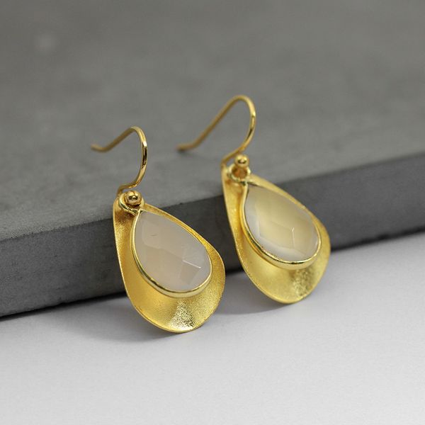 inature 925 sterling silver natural chalcedony petals drop earrings for wedding party sh190721, Golden;silver
inature 925 sterling silver natural chalcedony petals drop earrings for wedding party sh190721, Golden;silver