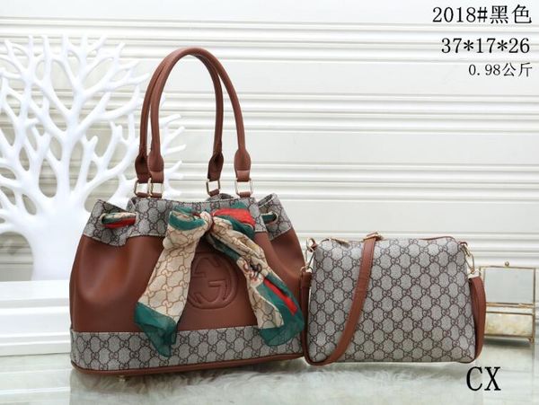 GUCCI Designers Luxurys brands women's Bags 2018 Ladies handbags bags women handbag Fashion Chain bag Single shoulder backpacks
GUCCI Designers Luxurys brands women's Bags 2018 Ladies handbags bags women handbag Fashion Chain bag Single shoulder backpacks