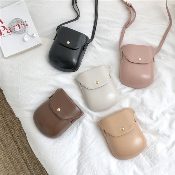 female bag 2019 new fashion korean version student shell bag with one shoulder inclined purely colored bags for leisure
female bag 2019 new fashion korean version student shell bag with one shoulder inclined purely colored bags for leisure