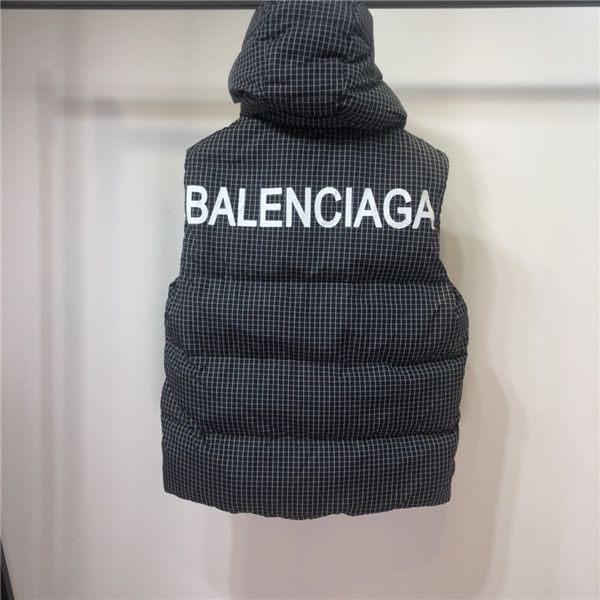 19fw luxurious paris brand design down vest jackets sweatshirts men women clothes sweater fashion letter streetwear outdoor hoodies v coat, Blue;black
19fw luxurious paris brand design down vest jackets sweatshirts men women clothes sweater fashion letter streetwear outdoor hoodies v coat, Blue;black