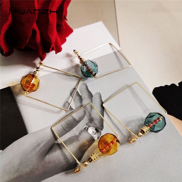 huanzhi 2019 exaggeration design transparent beading geometric square metal personality hoop earrings for women travel jewelry, Golden;silver
huanzhi 2019 exaggeration design transparent beading geometric square metal personality hoop earrings for women travel jewelry, Golden;silver
