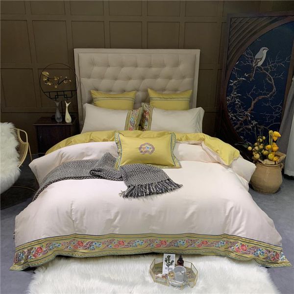 4-6pcs egyptian cotton bedding sets size bedclothes copripiumino matrimoniale rose embroidered parure de lit 220 240 king
4-6pcs egyptian cotton bedding sets size bedclothes copripiumino matrimoniale rose embroidered parure de lit 220 240 king