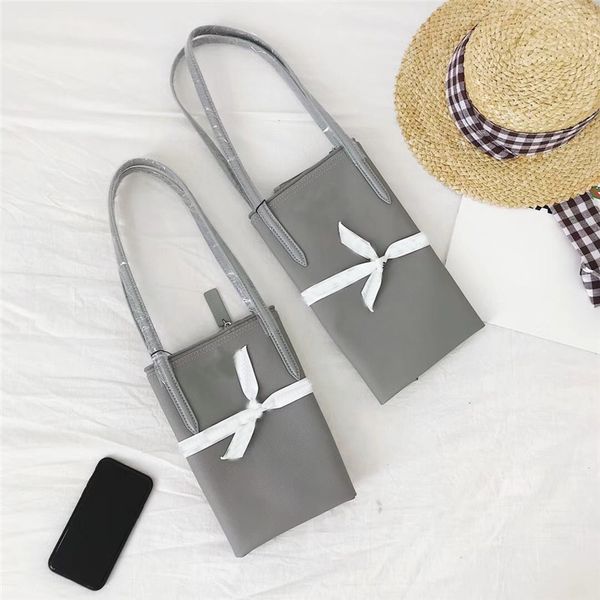 2020 brand womens handbag famous handbags ladies handbag fashion tote bag girls shop bags ladies new arrival fashion
2020 brand womens handbag famous handbags ladies handbag fashion tote bag girls shop bags ladies new arrival fashion