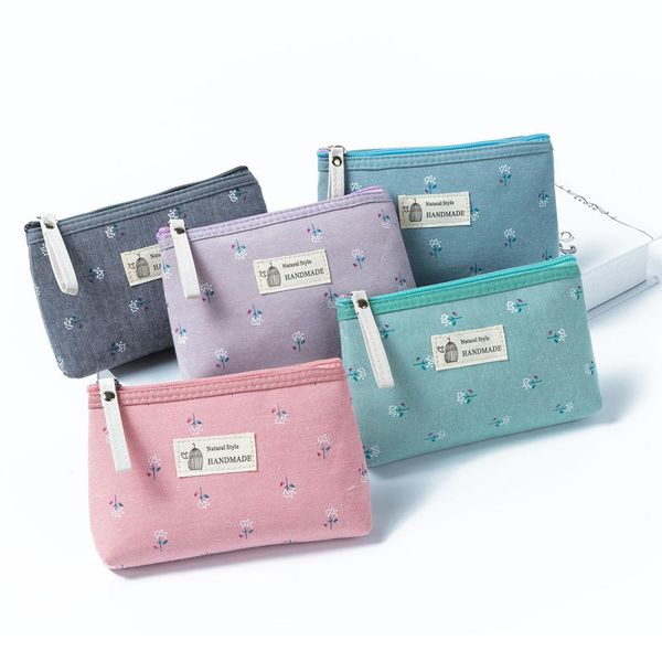 flower printed canvas travel cosmetic bag women make up wash bag travel organizer portable beauty pouch dropshipping
flower printed canvas travel cosmetic bag women make up wash bag travel organizer portable beauty pouch dropshipping