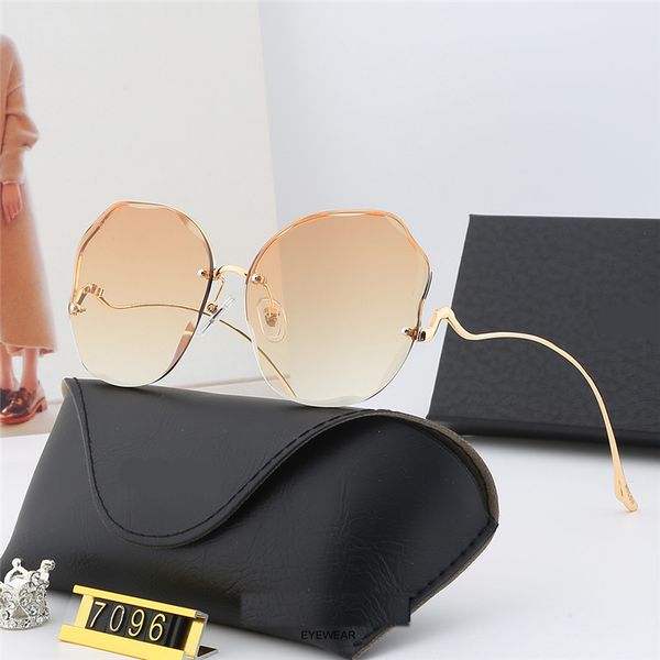 2020 popular sunglasses new women sunglasses fashion metal frame sun glasses driving glasses gift, White;black
2020 popular sunglasses new women sunglasses fashion metal frame sun glasses driving glasses gift, White;black