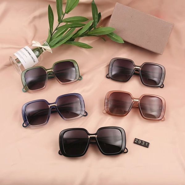 luxury- design sunglasses 2019 new polarized ladies color conjoined sunglasses with large frame imported polaroid polarized lens 2931, White;black
luxury- design sunglasses 2019 new polarized ladies color conjoined sunglasses with large frame imported polaroid polarized lens 2931, White;black