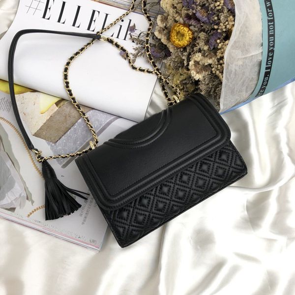 

fashion brand handbag designer handbags Europe and America Ladies luxury handbags Fashion wallet Outdoor bags free shipping