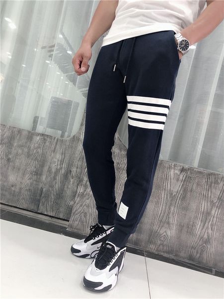19ss новый роскошный дизайн бренда tb thom Classic Досуг Мужчины Женщины мода спорт Jogger Спортивные штаны Открытый Брюки
19ss новый роскошный дизайн бренда tb thom Classic Досуг Мужчины Женщины мода спорт Jogger Спортивные штаны Открытый Брюки