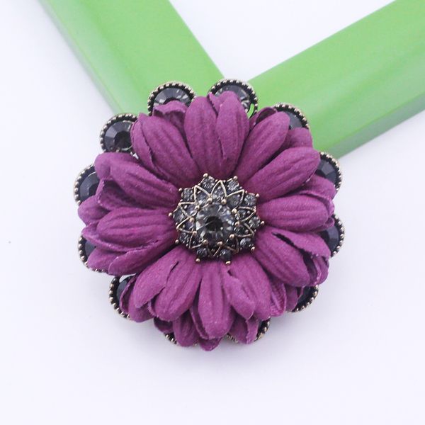 korean fabric flower brooch pin crystal rhinestone lapel pins cardigan coat brooch jewelry corsage for women accessories, Gray
korean fabric flower brooch pin crystal rhinestone lapel pins cardigan coat brooch jewelry corsage for women accessories, Gray
