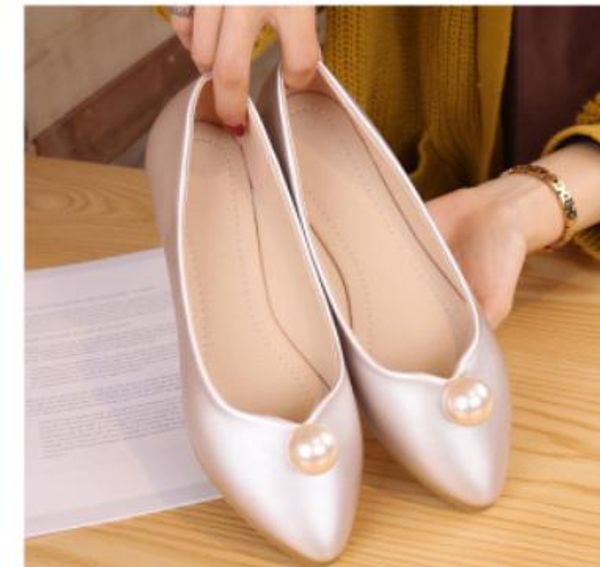 2019 women's shoes in spring and autumn with new style flat bottom pointed end @6008, Black
2019 women's shoes in spring and autumn with new style flat bottom pointed end @6008, Black