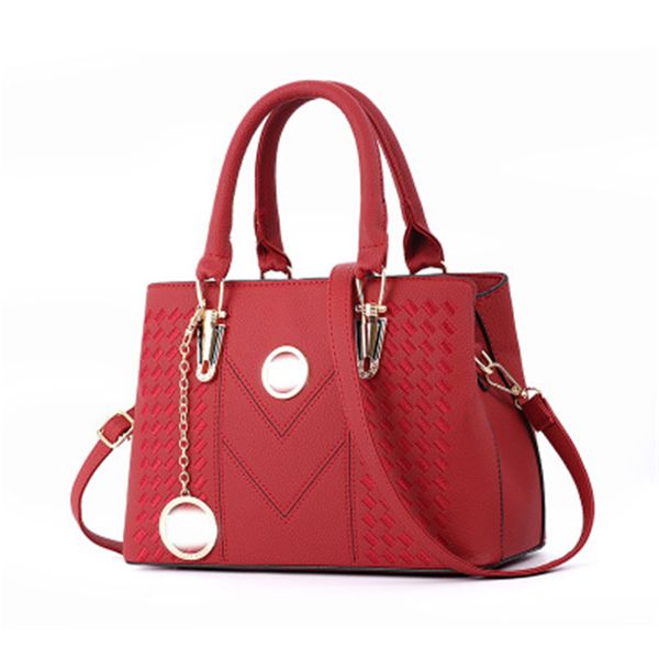 болса feminina soft тотализаторов crossbody сумки для женщин мода роскошные сумки женские сумки pu вскользь плеча дамы композитные цепи
болса feminina soft тотализаторов crossbody сумки для женщин мода роскошные сумки женские сумки pu вскользь плеча дамы композитные цепи