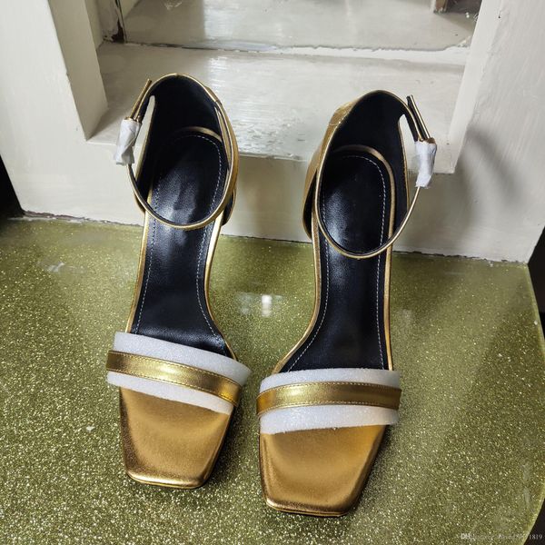 europclassic high heeled sandals coarse letters heel leather luxuryr suede woman shoes metal buckle for gold letteer sandals size34-41, Black
europclassic high heeled sandals coarse letters heel leather luxuryr suede woman shoes metal buckle for gold letteer sandals size34-41, Black