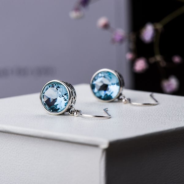 cross border jewelry for austrian crystal square sea blue simple and versatile ol style ear hook in summer, Golden;silver
cross border jewelry for austrian crystal square sea blue simple and versatile ol style ear hook in summer, Golden;silver