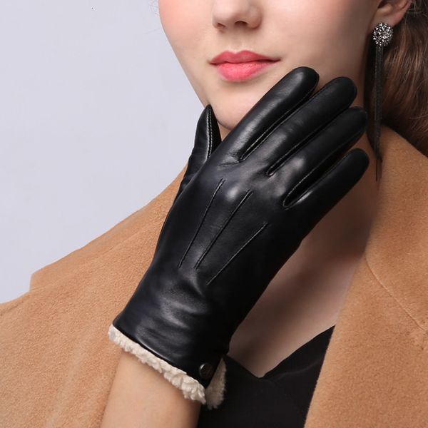genuine leather gloves female new winter lamb cashmere sheepskin woman gloves short style plus velvet thicken keep warm nw181 t191112, Blue;gray
genuine leather gloves female new winter lamb cashmere sheepskin woman gloves short style plus velvet thicken keep warm nw181 t191112, Blue;gray