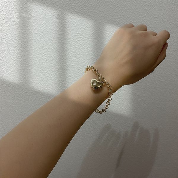 aomu 2020 korean retro metal pearl bracelet heart pearl gold color fashion bracelet for women jewelry party, Black
aomu 2020 korean retro metal pearl bracelet heart pearl gold color fashion bracelet for women jewelry party, Black
