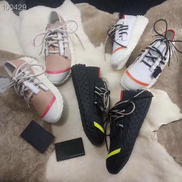 Paris 17W Triple S Shoes Unveils New Triple S Sneakers Dad Fashion Spec Trainers Shoes for Men men Tripe-S retro Training Shoes lihong 35-44
Paris 17W Triple S Shoes Unveils New Triple S Sneakers Dad Fashion Spec Trainers Shoes for Men men Tripe-S retro Training Shoes lihong 35-44
