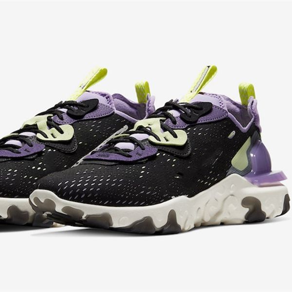 vision gravity purple volt cd4373 002 with black sail dark smoke grey gravity purple breathable sneakers shoes, White;red
vision gravity purple volt cd4373 002 with black sail dark smoke grey gravity purple breathable sneakers shoes, White;red