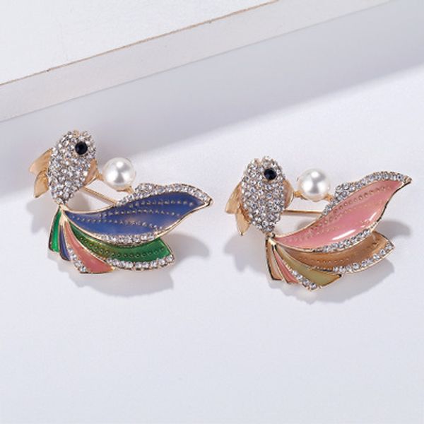 20 pcs express new wild drop oil pearl goldfish brooch temperament retro clothing women's corsage, Black
20 pcs express new wild drop oil pearl goldfish brooch temperament retro clothing women's corsage, Black