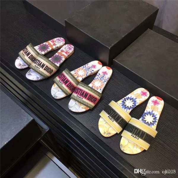 newst women slides summer luxurious designers beach indoor flat shoes brand mens sandals slippers house flip flops wholesale, Black
newst women slides summer luxurious designers beach indoor flat shoes brand mens sandals slippers house flip flops wholesale, Black