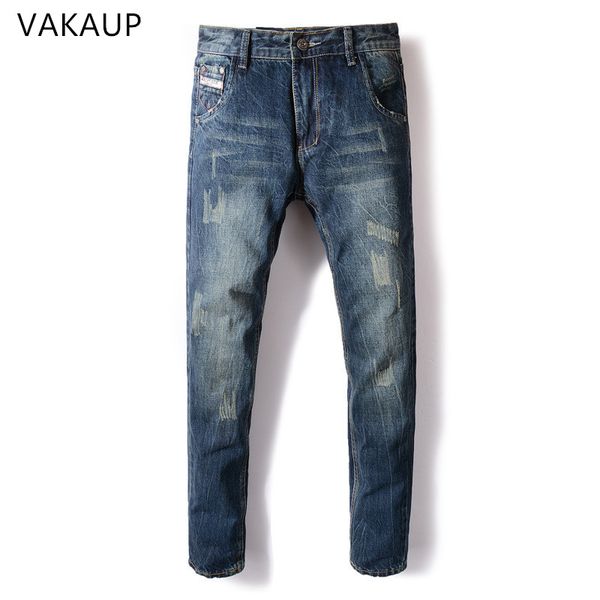 2020 brand men jeans fashion designer distressed ripped jeans men straight fit, Blue
2020 brand men jeans fashion designer distressed ripped jeans men straight fit, Blue