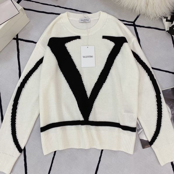 19fw new luxurious brands design valen big v cashmere knitted sweater hoodies men women streetwear sweatshirts outdoor shirts, Gray;blue
19fw new luxurious brands design valen big v cashmere knitted sweater hoodies men women streetwear sweatshirts outdoor shirts, Gray;blue
