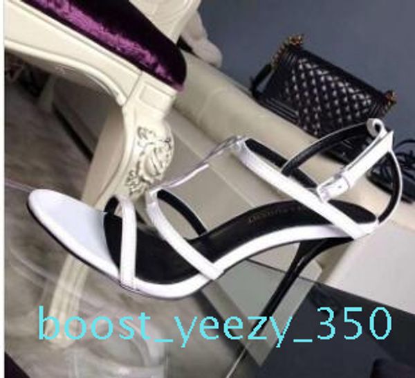 2020 luxury designer style patent leather thrill heels women unique letters sandals dress wedding shoes shoes 35-41 b35, Black
2020 luxury designer style patent leather thrill heels women unique letters sandals dress wedding shoes shoes 35-41 b35, Black