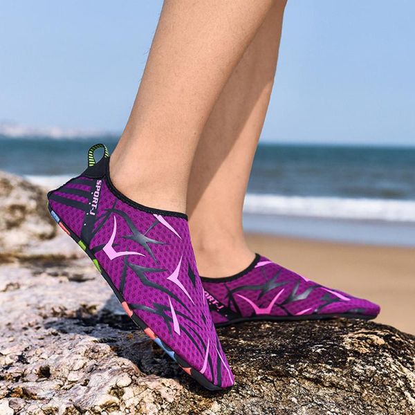 couple outdoor mesh casual sport shoes beach running quick dry swimming sneakers fashion women slip on shoes schoenen dames#g20, Black
couple outdoor mesh casual sport shoes beach running quick dry swimming sneakers fashion women slip on shoes schoenen dames#g20, Black