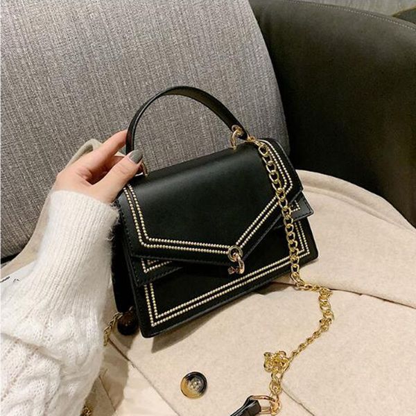 2020 elegant female solid color tote bag fashion new quality pu leather women's handbag lock shoulder messenger bag
2020 elegant female solid color tote bag fashion new quality pu leather women's handbag lock shoulder messenger bag
