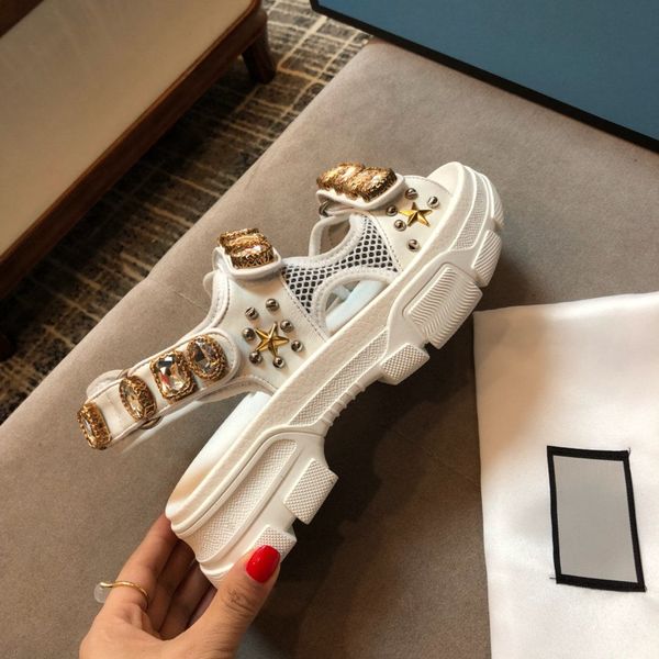 find similar 35-40 men women sandals designer shoes slide summer fashion wide flat slippery with thick sandals slipper flip flop and box, Black
find similar 35-40 men women sandals designer shoes slide summer fashion wide flat slippery with thick sandals slipper flip flop and box, Black