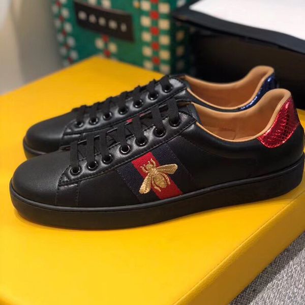 2020 women men new luxury shoes fashion classic sneakers casual flats shoes handsome outdoor sport, Black
2020 women men new luxury shoes fashion classic sneakers casual flats shoes handsome outdoor sport, Black