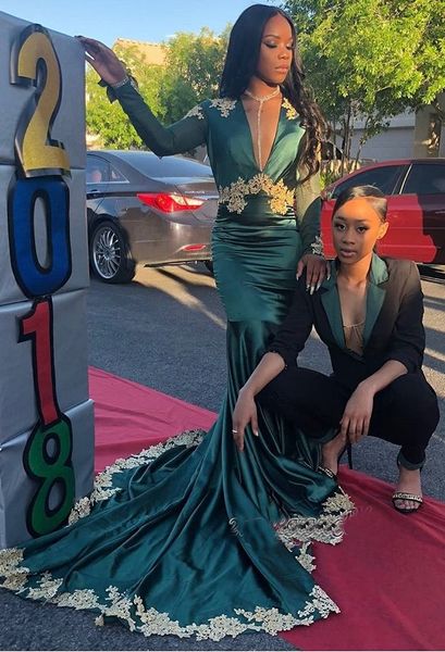 Modest V Neck Mermaid Long Sleeves Prom Dresses Lace Appliques Evening Gowns Green African Party Dresses For Women
Modest V Neck Mermaid Long Sleeves Prom Dresses Lace Appliques Evening Gowns Green African Party Dresses For Women