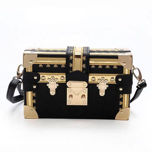 toyoosky rivet box handbags women mini cube brand original design crossbody bags for women messenger bag sac a main
toyoosky rivet box handbags women mini cube brand original design crossbody bags for women messenger bag sac a main