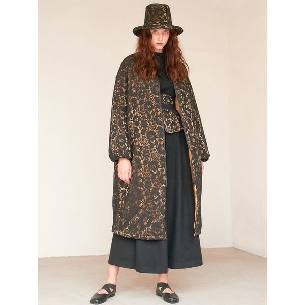 2018 new collection reversible with a detachable hat long black lace white duck down jacket winter coat women
2018 new collection reversible with a detachable hat long black lace white duck down jacket winter coat women