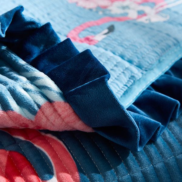 wholesale multi-function blanket four seasons blanket ins-style korean lace crystal velvet bed cover quilted padded single bedspread
wholesale multi-function blanket four seasons blanket ins-style korean lace crystal velvet bed cover quilted padded single bedspread