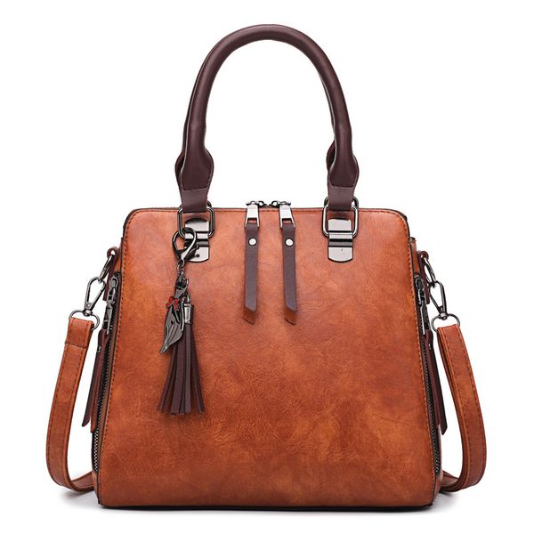 2020 new women's bag, pu handbag, european and american women's tassel one shoulder diagonal shell bag, retro bag
2020 new women's bag, pu handbag, european and american women's tassel one shoulder diagonal shell bag, retro bag