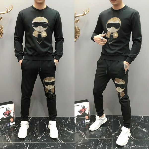 2019 new mens designer tracksuits printing fabric suit mens designer two-piece set tracksuit plus mens designer tracksuits, Gray
2019 new mens designer tracksuits printing fabric suit mens designer two-piece set tracksuit plus mens designer tracksuits, Gray