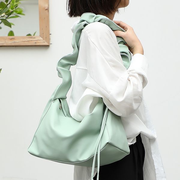 2020 spring and summer design pleated armpit bag totes shoulder handbag underarm bag half moon women
2020 spring and summer design pleated armpit bag totes shoulder handbag underarm bag half moon women
